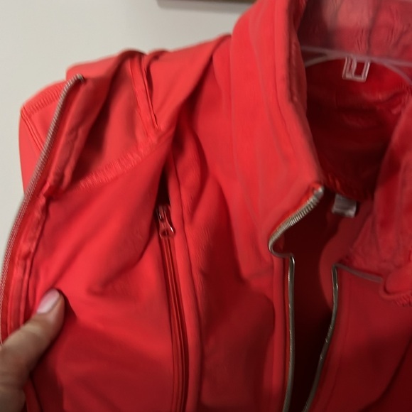 Lululemon jacket - Picture 3 of 6
